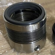 Application of mechanical seals with metal bellows